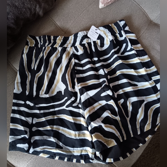 Zebra Print Sheer Blouse and Shorts Set NWT - Picture 9 of 9